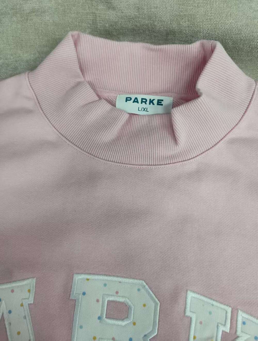 ✨Light Pink Mock Neck Sweatshirt PARKE Confetti Dot Letter Graphic - Picture 5 of 6